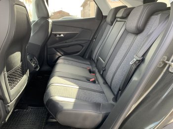 Peugeot 3008 ALLURE 2.0 BlueHDi 110kW MAN6 full