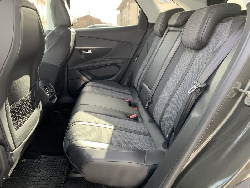 Peugeot 3008 ALLURE 2.0 BlueHDi 110kW MAN6 full