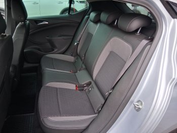 Opel Astra ELEGANCE 1.2 TURBO 107 kW full