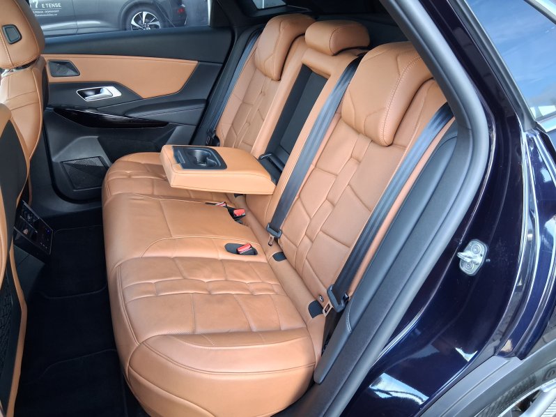 DS Automobiles DS7 CROSSBACK RIVOLI 1.6 E-TENSE 4×4 221 kW full