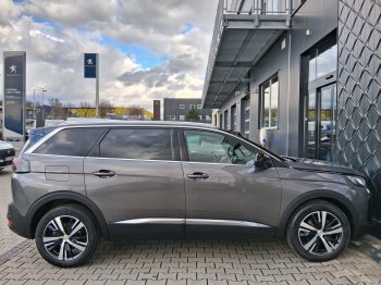 Peugeot 5008 GT 1.6 PureTech 133 kW full