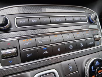 Hyundai Santa Fe LUXURY 2.2 CRDi 4×4 148 kW full