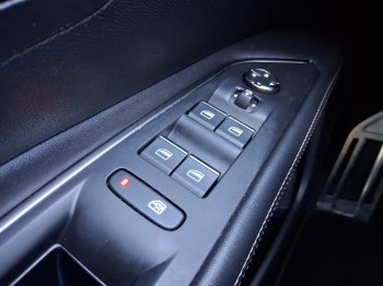 Peugeot 3008 GT 1.2 PureTech 96 kW full