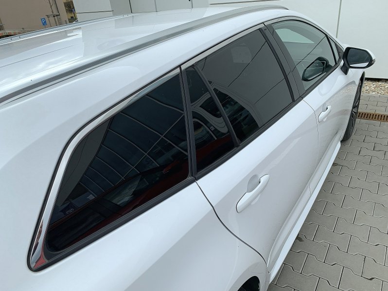 Toyota Corolla TS STYLE 1.8 HEV 103kW AT full