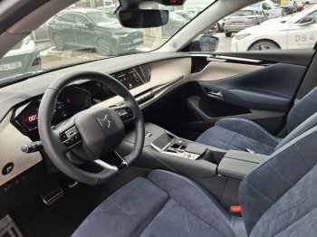 DS Automobiles DS4 N°4 JULES VERNE HYBRID 145 full