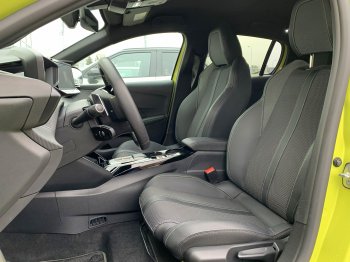 Peugeot 208 GT 1.2 Hybrid 74kW AT full