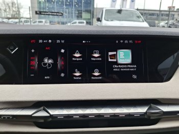 DS Automobiles DS4 N°4 JULES VERNE HYBRID 145 full