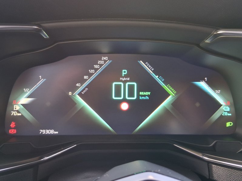 DS Automobiles DS7 CROSSBACK RIVOLI 1.6 E-TENSE 4×4 221 kW full