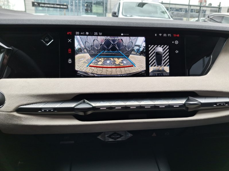 DS Automobiles DS4 N°4 JULES VERNE HYBRID 145 full