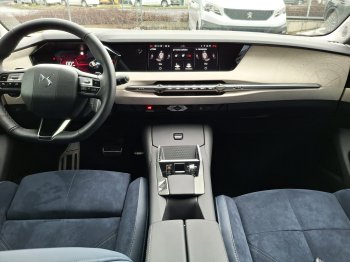 DS Automobiles DS4 N°4 JULES VERNE HYBRID 145 full