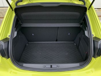 Peugeot 208 GT 1.2 Hybrid 74kW AT full