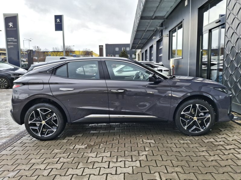 DS Automobiles DS4 N°4 JULES VERNE HYBRID 145 full