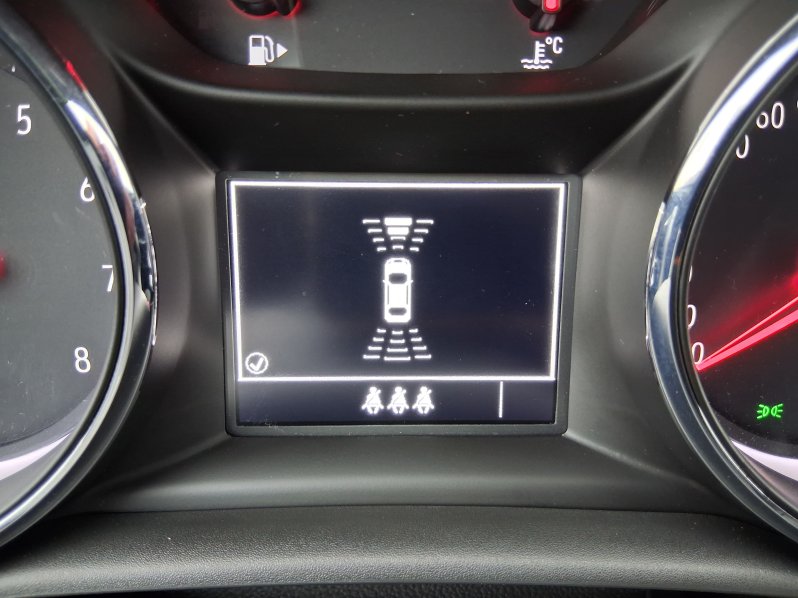 Opel Astra ELEGANCE 1.2 TURBO 107 kW full