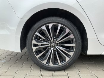 Toyota Corolla TS STYLE 1.8 HEV 103kW AT full