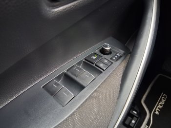 Toyota Corolla COM. TECH STYLE 1.8 Hyb.103 kW full