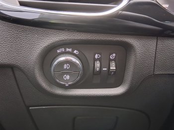 Opel Astra ELEGANCE 1.2 TURBO 107 kW full