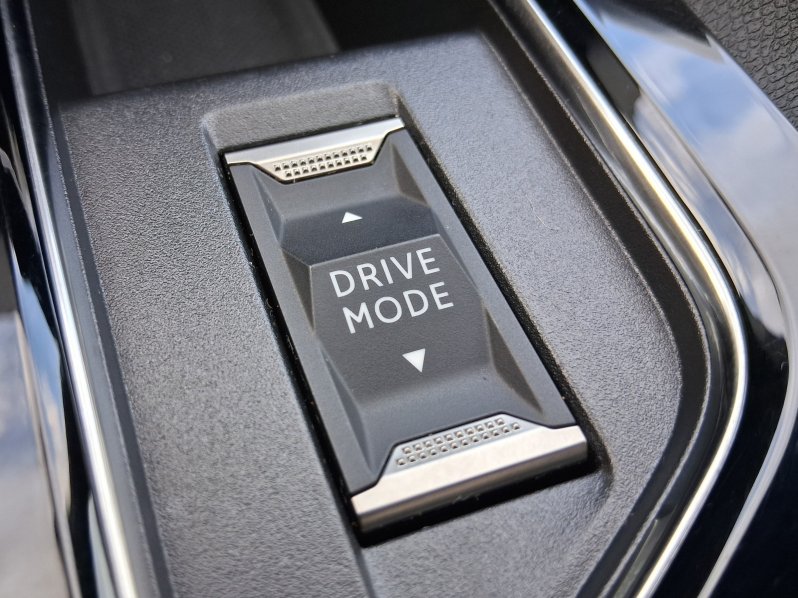 Peugeot 5008 GT 1.6 PureTech 133 kW full