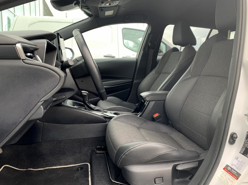 Toyota Corolla STYLE TS 1,8 HEV 103kW AT full