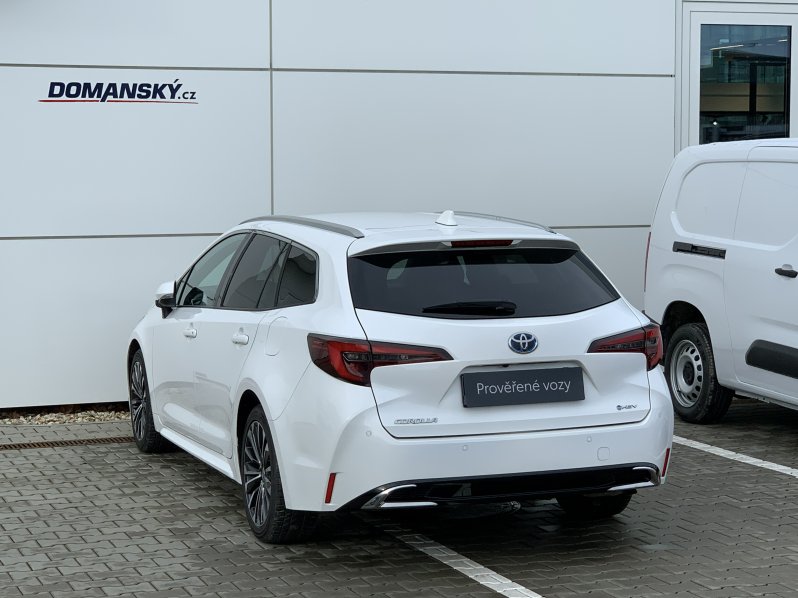 Toyota Corolla STYLE TS 1,8 HEV 103kW AT full