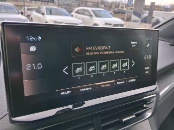 Peugeot 5008 GT 1.6 PureTech 133 kW full