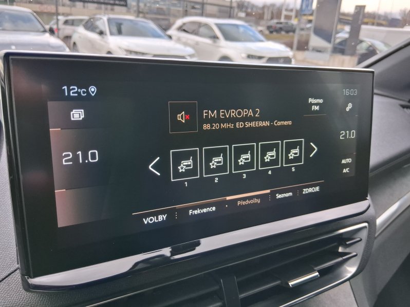 Peugeot 5008 GT 1.6 PureTech 133 kW full