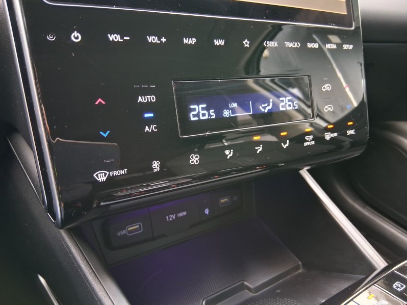 Hyundai Tucson STYLE 1.6 CRDi 4×4 100 kW full