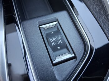 Peugeot 3008 GT 1.2 PureTech 96 kW full