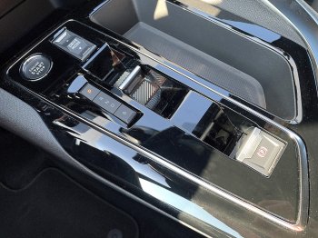 Peugeot 3008 ALLURE PACK 1.6 PT PHEV 165kW full