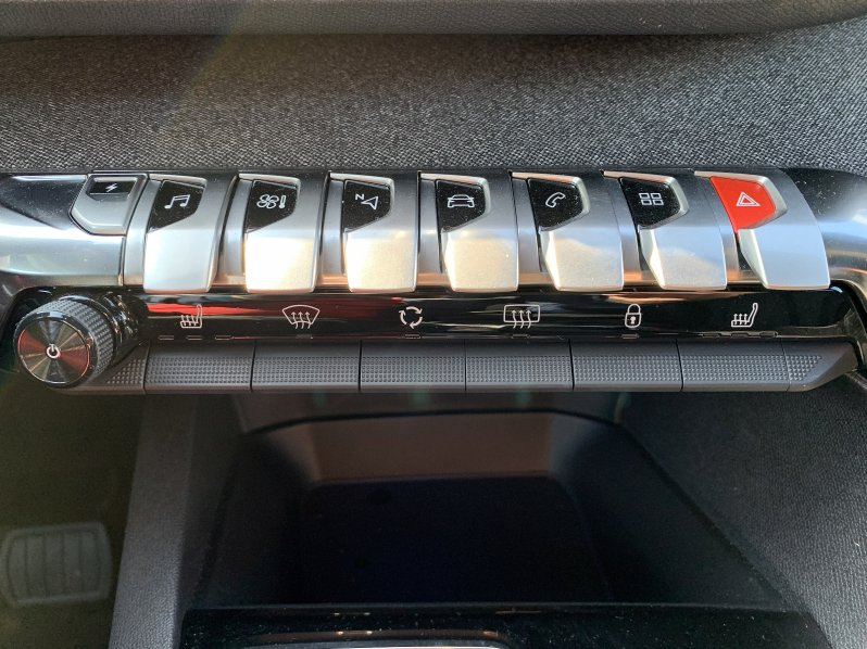 Peugeot 3008 ALLURE PACK 1.6 PT PHEV 165kW full